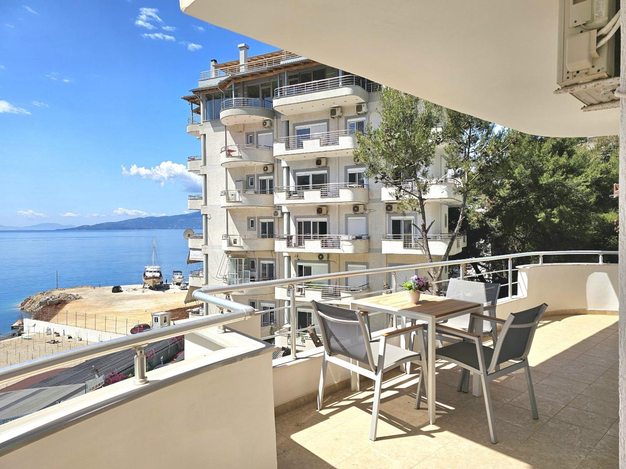 Apartament Happy Ilir