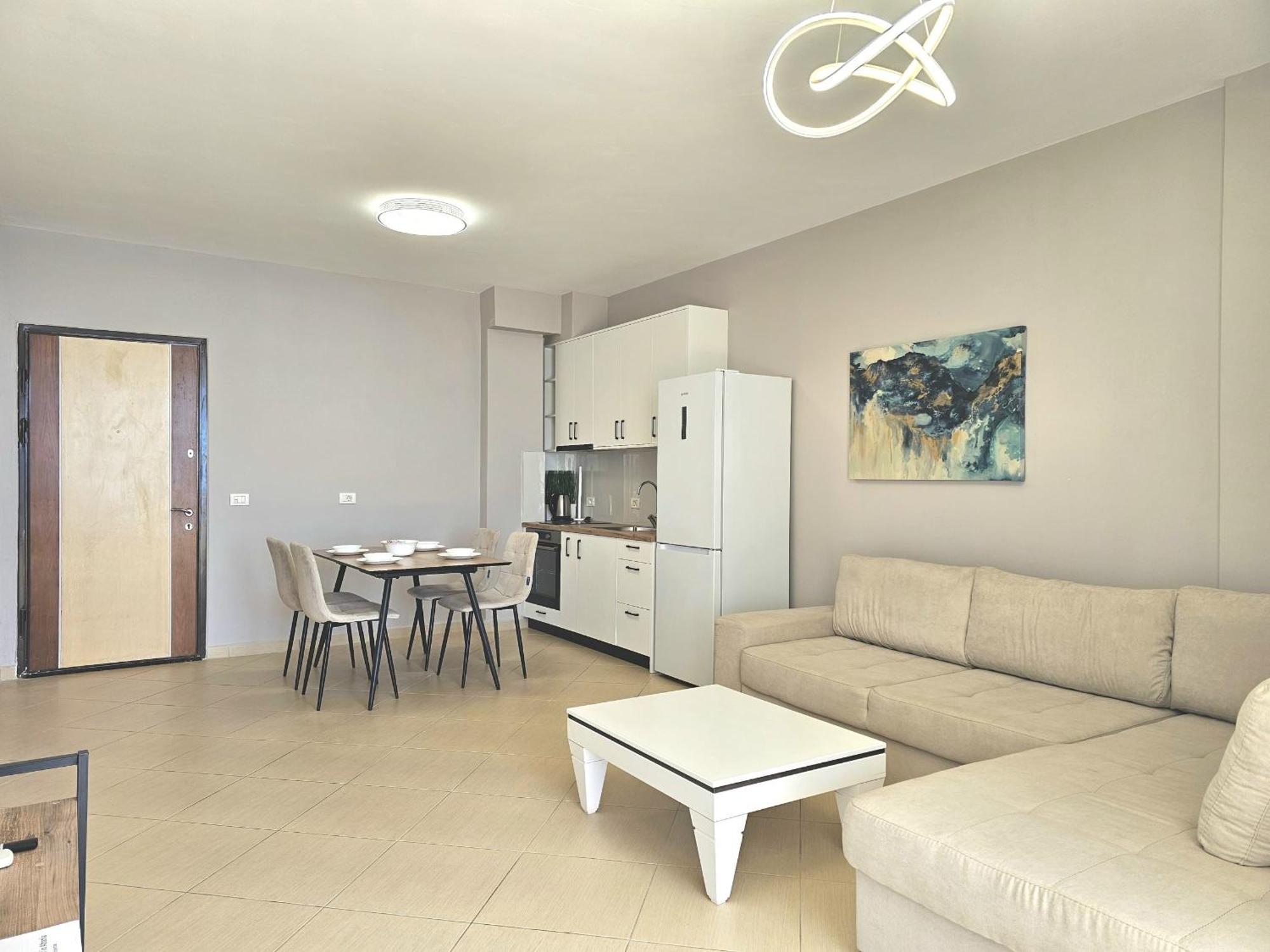 Happy Ilir Apartament *