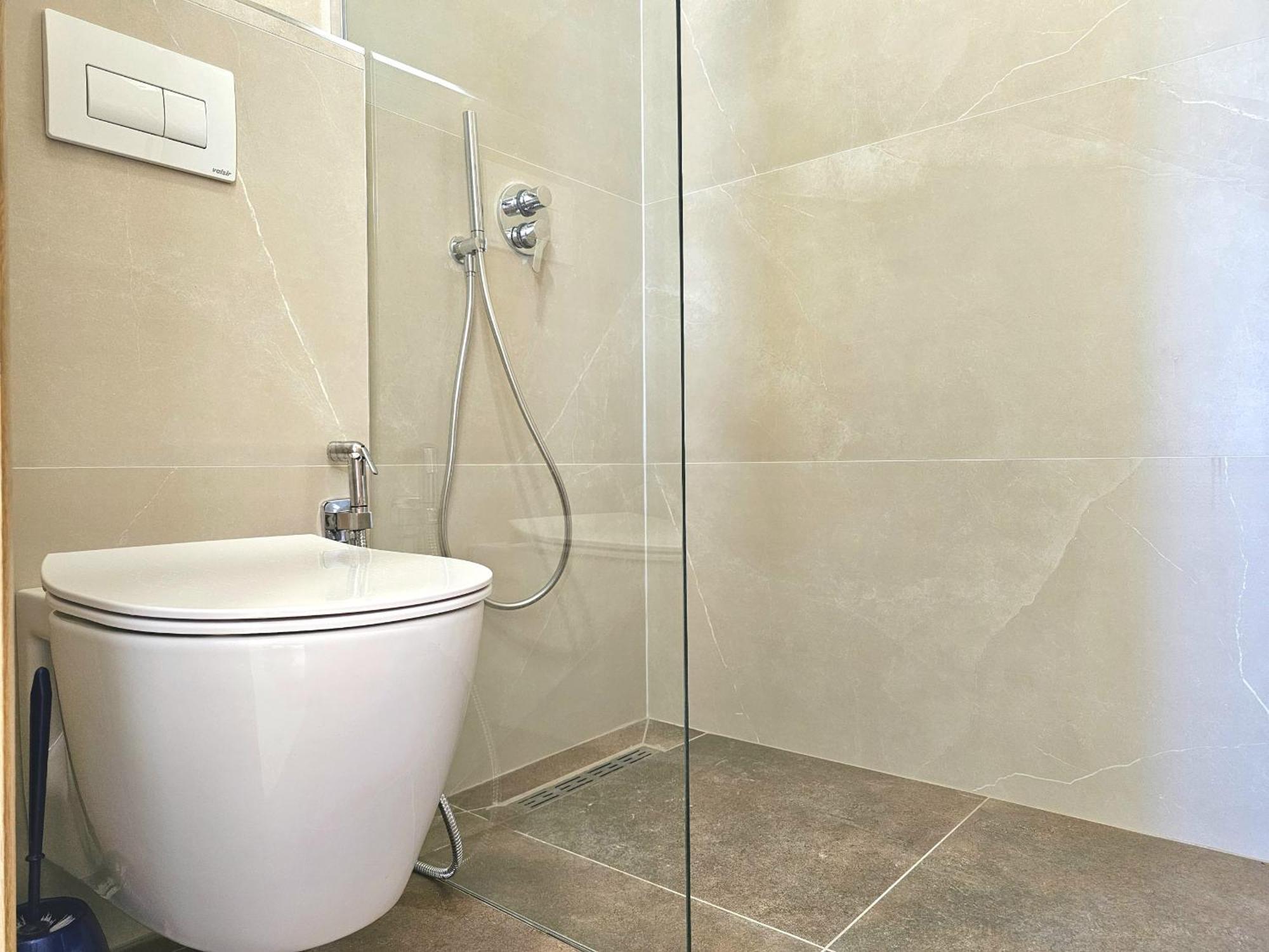Apartament Happy Ilir *